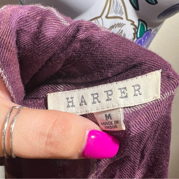 Francesca’s Collections Harper Purple Pink Floral Button Up Shirt - Picture 4 of 4